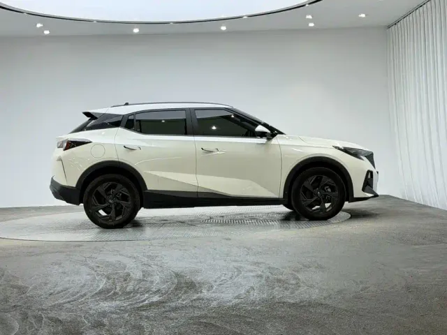 GAC Trumpchi GS3 — Фото автомобиля 4