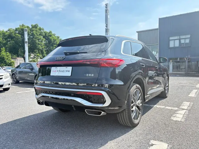 Audi Q5L — Фото автомобиля 5