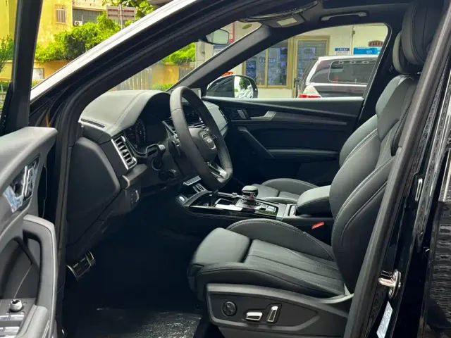 Audi Q5L — Фото автомобиля 18