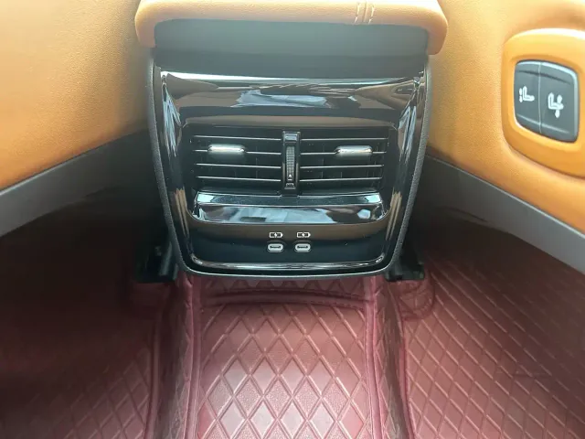 Toyota Avalon — Фото автомобиля 16
