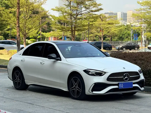 Mercedes-Benz C-Class — Фото автомобиля 18