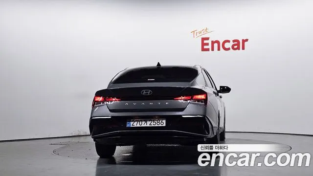 Hyundai AVANTE Modern — Фото автомобиля 4