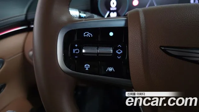 Genesis GV70 — Фото автомобиля 24