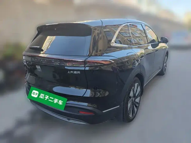 Buick Zhijing E7 — Фото автомобиля 6