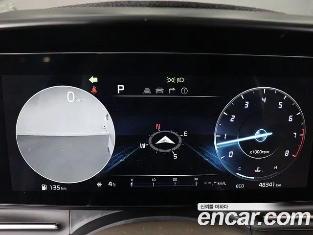 Kia Carnival Generation 4 — Фото автомобиля 6