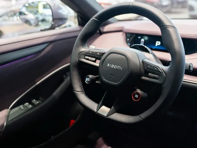 Xiaomi SU7 — Фото автомобиля 11