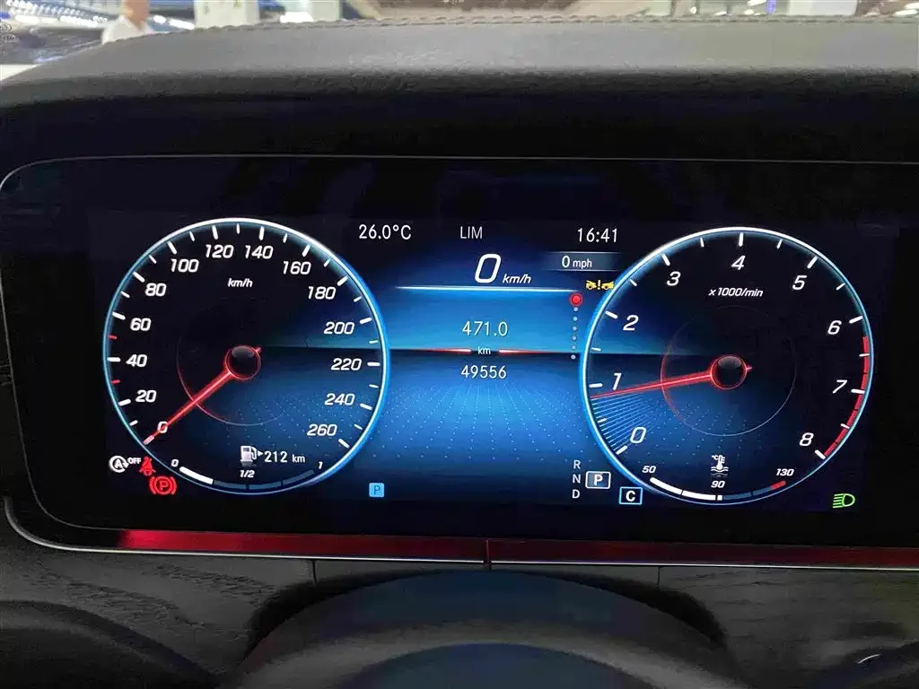 Mercedes-Benz Mercedes-Benz E-Class 2023 E 300 L Sport Luxury — Фото автомобиля 13