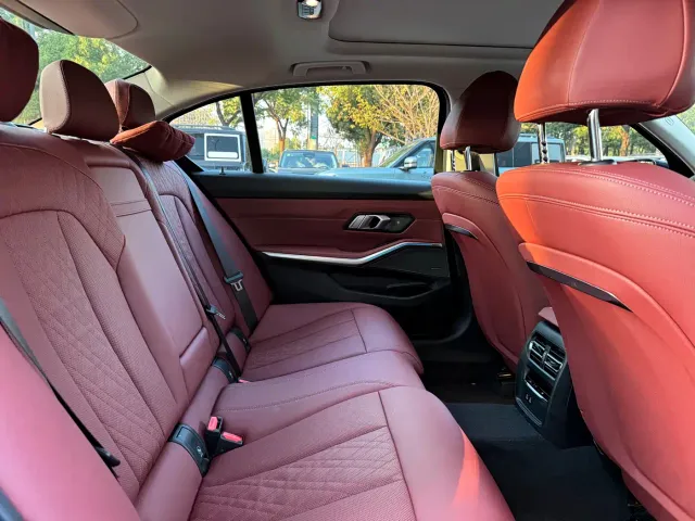 BMW 3 Series — Фото автомобиля 14