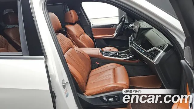 BMW X7 G07 — Фото автомобиля 10
