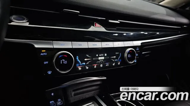 Genesis G80 Бензин 2.5 турбо AWD — Фото автомобиля 16