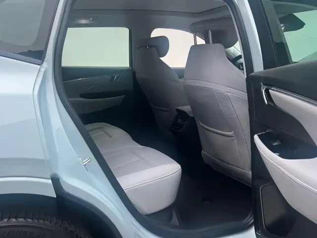 Buick Buick E5 2023 Premium Long Range Edition — Фото автомобиля 8