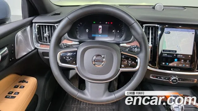 Volvo V60 — Фото автомобиля 12