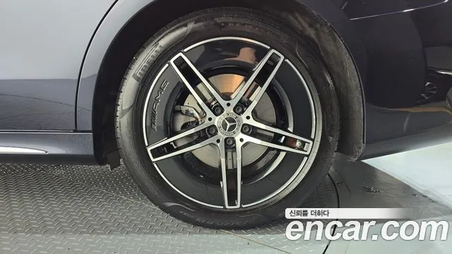 Mercedes-Benz E-Class W214 — Фото автомобиля 6