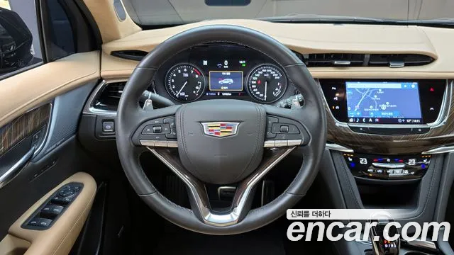 Cadillac XT6 — Фото автомобиля 14