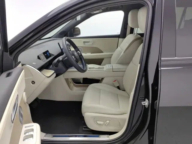 Toyota BoZhi 3X — Фото автомобиля 10
