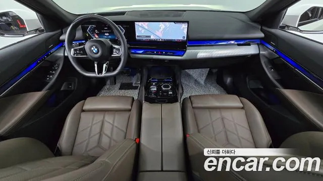 BMW 5 Series G60 — Фото автомобиля 7