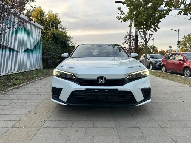 Honda Civic — Фото автомобиля 3