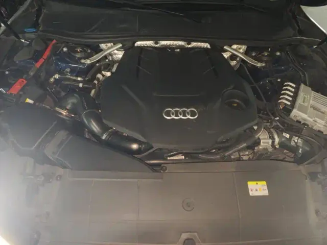 Audi A7L — Фото автомобиля 10