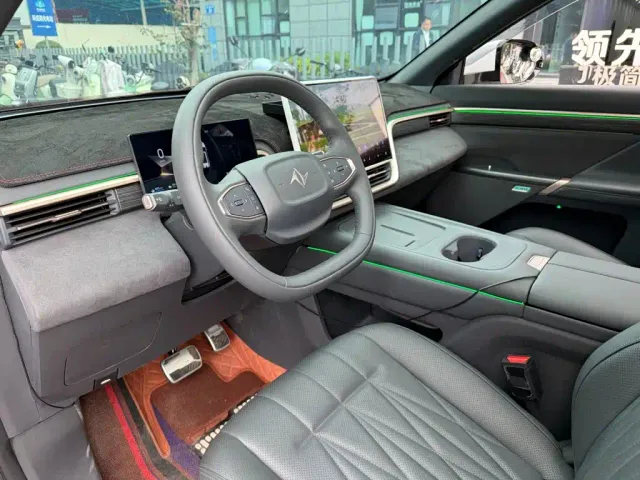 Dongfeng eπ 008 — Фото автомобиля 7