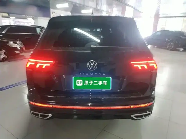 Volkswagen Tiguan L — Фото автомобиля 2