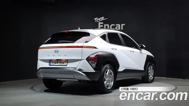 Hyundai Kona — Фото автомобиля 2