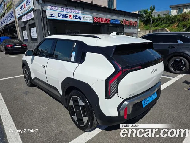 Kia EV3 — Фото автомобиля 6