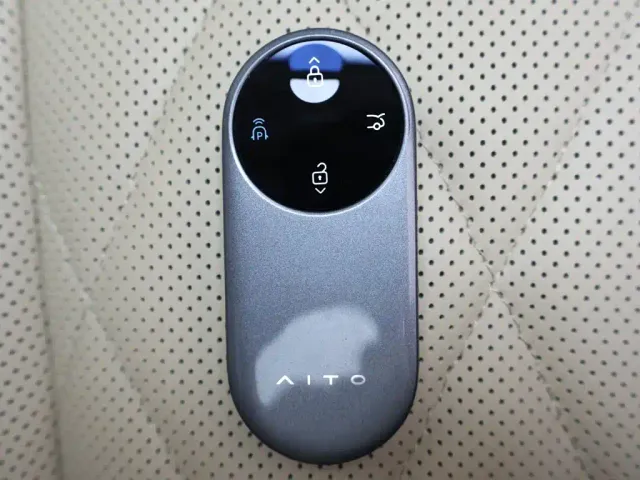 Aito M9 — Фото автомобиля 29