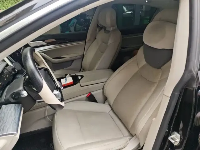 Nezha Auto Nezha S 2022 Model Extended Range 1160km RWD Medium Edition — Фото автомобиля 7