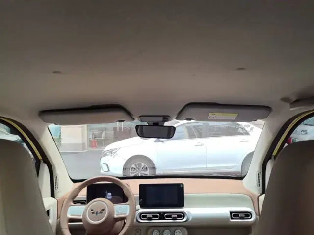 Wuling Hongguang Mini EV — Фото автомобиля 17