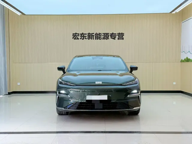 Фотография автомобиля — Geely Galaxy Xingyao 8
