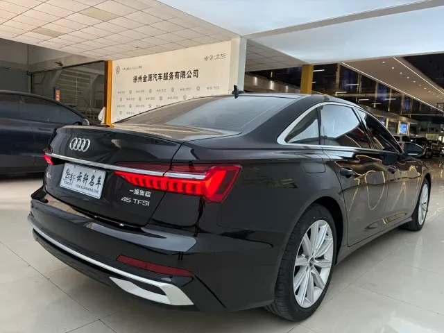Audi A6L — Фото автомобиля 7