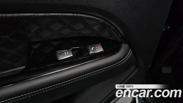 KG_Mobility_Ssangyong Rexton All Rexton Дизель 2.2 4WD — Фото автомобиля 18