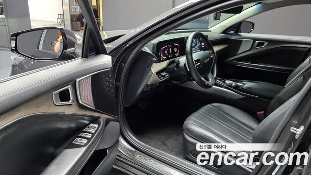 Kia K8 — Фото автомобиля 15