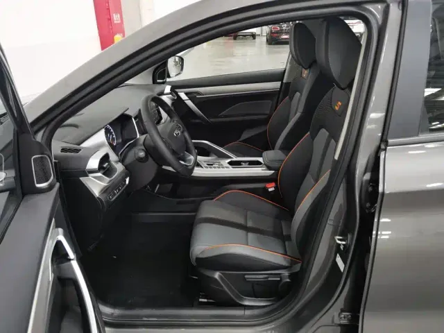 Geely Binyue — Фото автомобиля 10