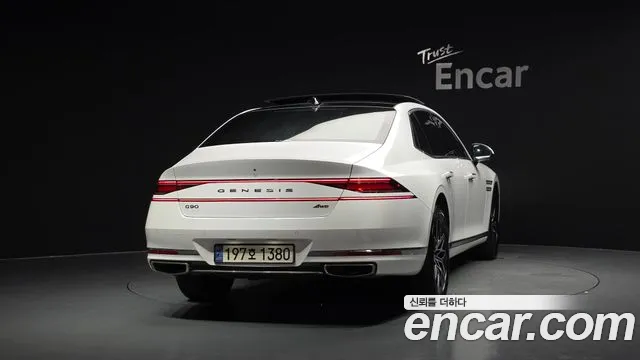 Genesis G90 Бензин 3.5 турбо AWD — Фото автомобиля 4