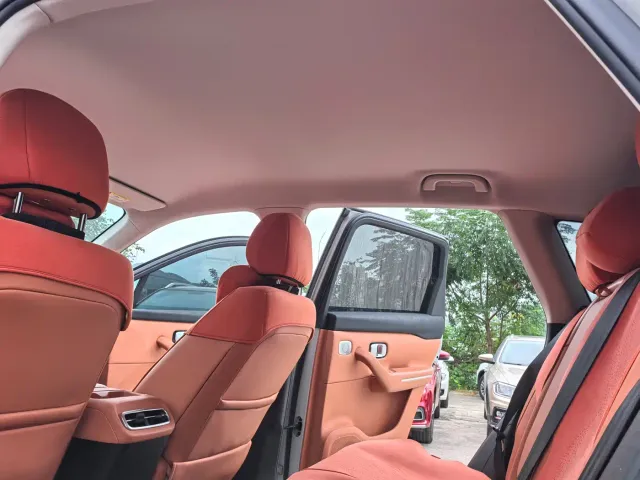 Leapmotor C10 — Фото автомобиля 16
