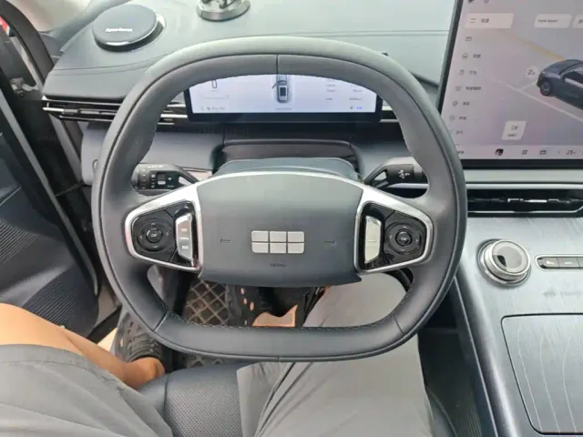 Geely Galaxy E5 — Фото автомобиля 6