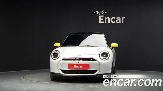 MINI Cooper — Фото автомобиля 3