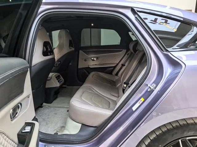 BYD Han — Фото автомобиля 12