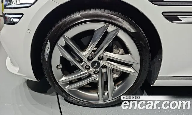 Genesis G80 RG3 — Фото автомобиля 5