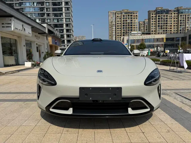 Xiaomi SU7 — Фото автомобиля 2