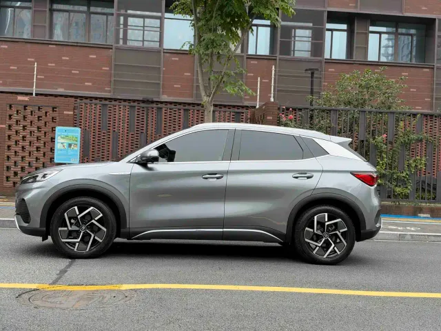 BYD Yuan PLUS — Фото автомобиля 5