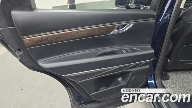 Genesis GV80 2.5T Бензин AWD — Фото автомобиля 25