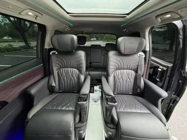 GAC Trumpchi M8 — Фото автомобиля 6