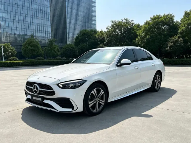 Mercedes-Benz C-Class — Фото автомобиля 3