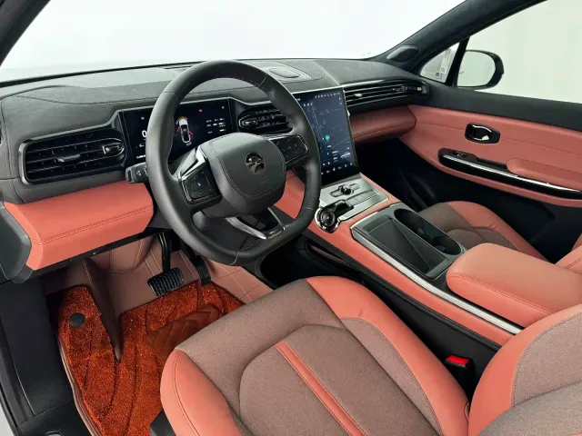 Nio EC6 — Фото автомобиля 10