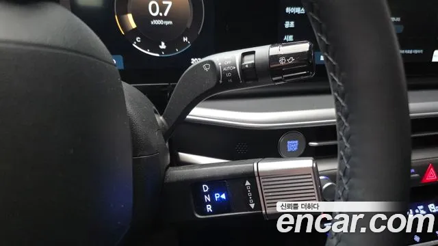 Hyundai Grandeur Grandeur (GN7) 2.5 Бензин 2WD — Фото автомобиля 9