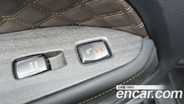 KG_Mobility_Ssangyong Rexton All Rexton Дизель 2.2 4WD — Фото автомобиля 15