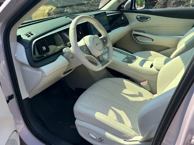 BYD Seal 05 DM-i — Фото автомобиля 9