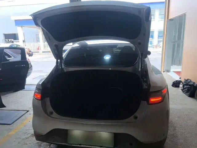 Leapmotor C01 — Фото автомобиля 18